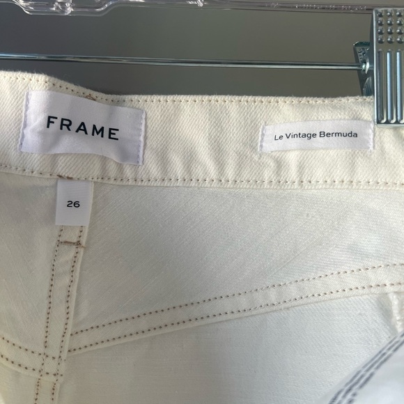 Le Vintage Bermuda Jagged Edge in Vintage White
FRAME size 26 - Picture 6 of 9